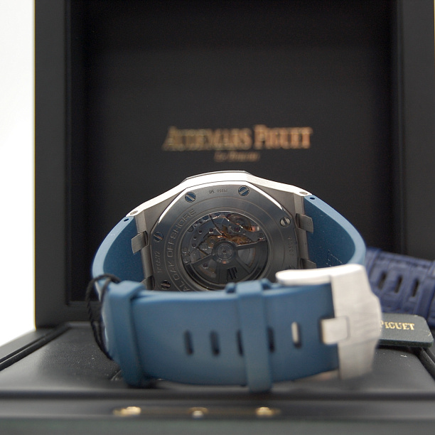  Royal Oak Offshore Chronograph Platinum Blue 44 mm