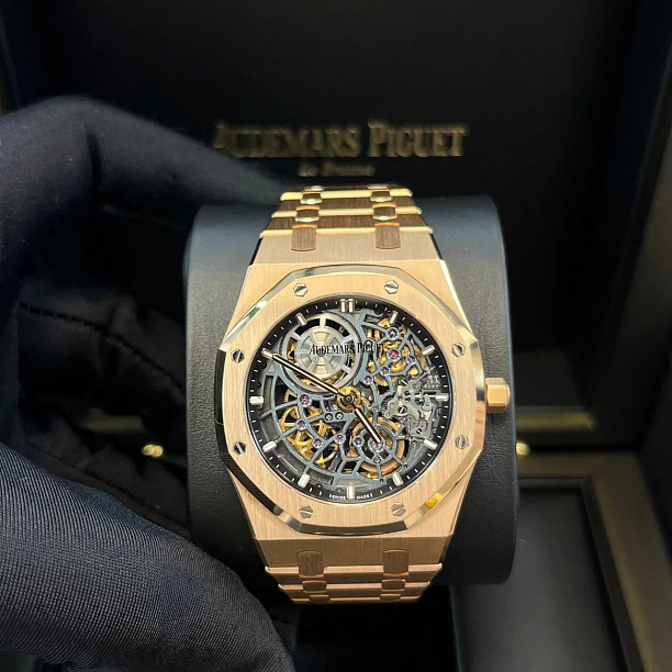 Royal Oak Jumbo "Jumbo" Openworked Anniversary 39 mm