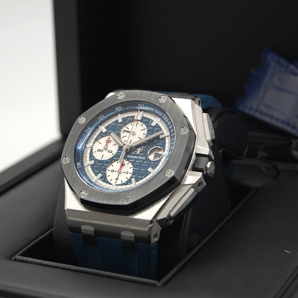  Royal Oak Offshore Chronograph Platinum Blue 44 mm