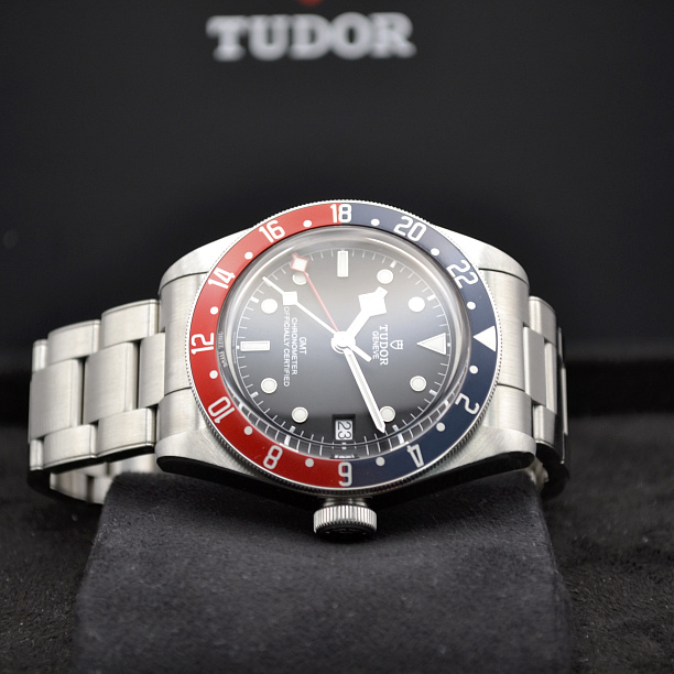  Black Bay GMT Pepsi 41 mm