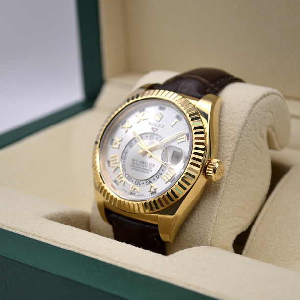  Sky-Dweller Silver Roman Dial 42 mm