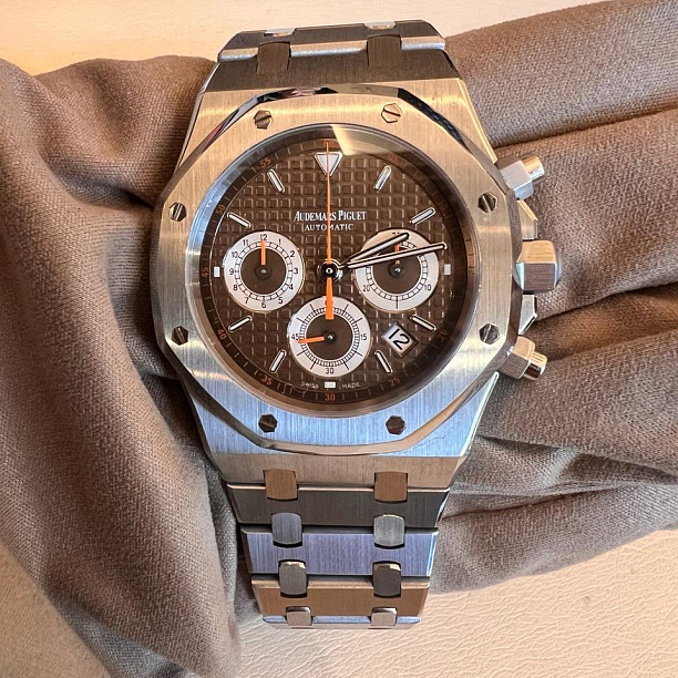  Royal Oak Chronograph Brown Dial 39 mm