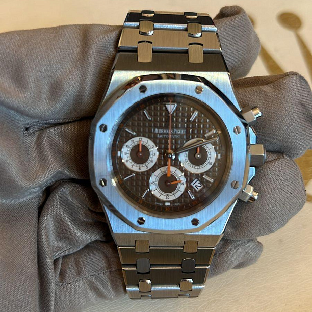  Royal Oak Chronograph Brown Dial 39 mm