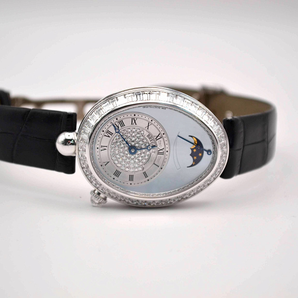  Reine de Naples Moon Phase