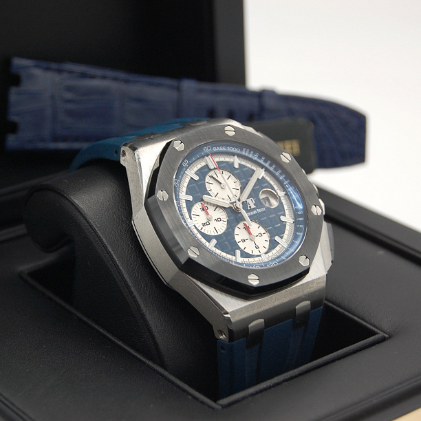  Royal Oak Offshore Chronograph Platinum Blue 44 mm