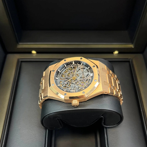 Royal Oak Jumbo "Jumbo" Openworked Anniversary 39 mm